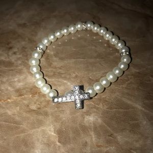 Pearl and Diamond Cross bracelet